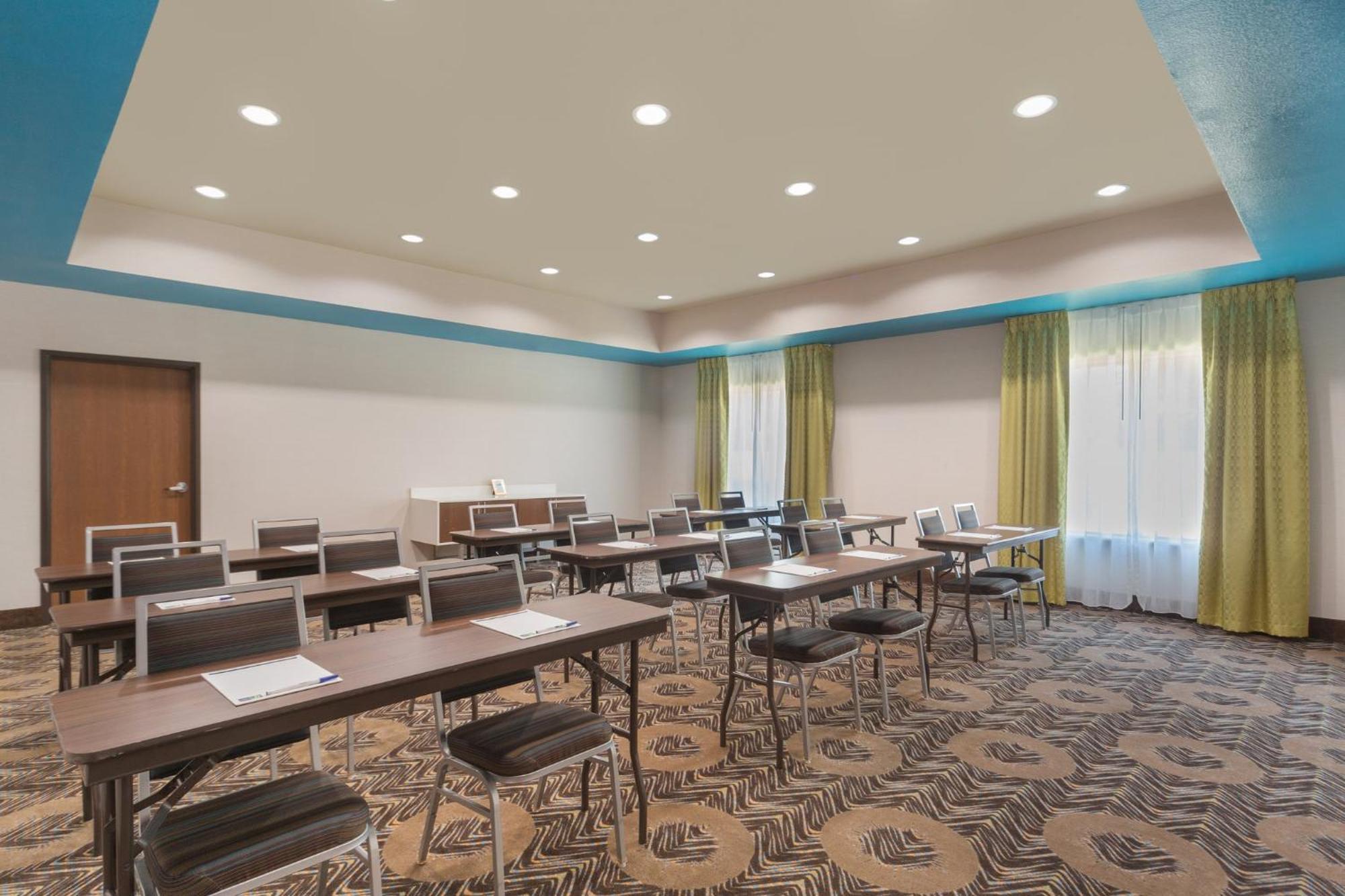 Holiday Inn Express Tomball By Ihg מראה חיצוני תמונה